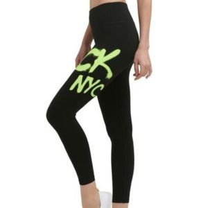 Calvin Klein Graffiti high wasted 7/8 length Leggings size L